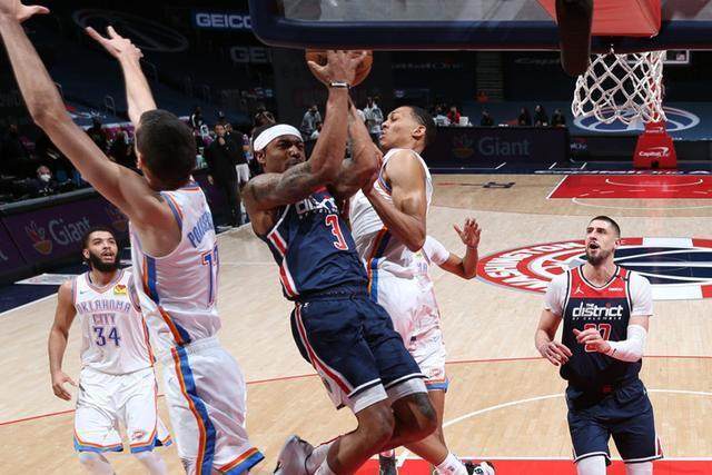 世界杯官方客户端下载-5连胜追平东部第10！双星发力奇才进入附加赛在望